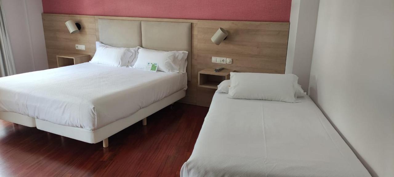 Hotel Parking Miradoiro De Belvis Santiago de Compostela Eksteriør bilde