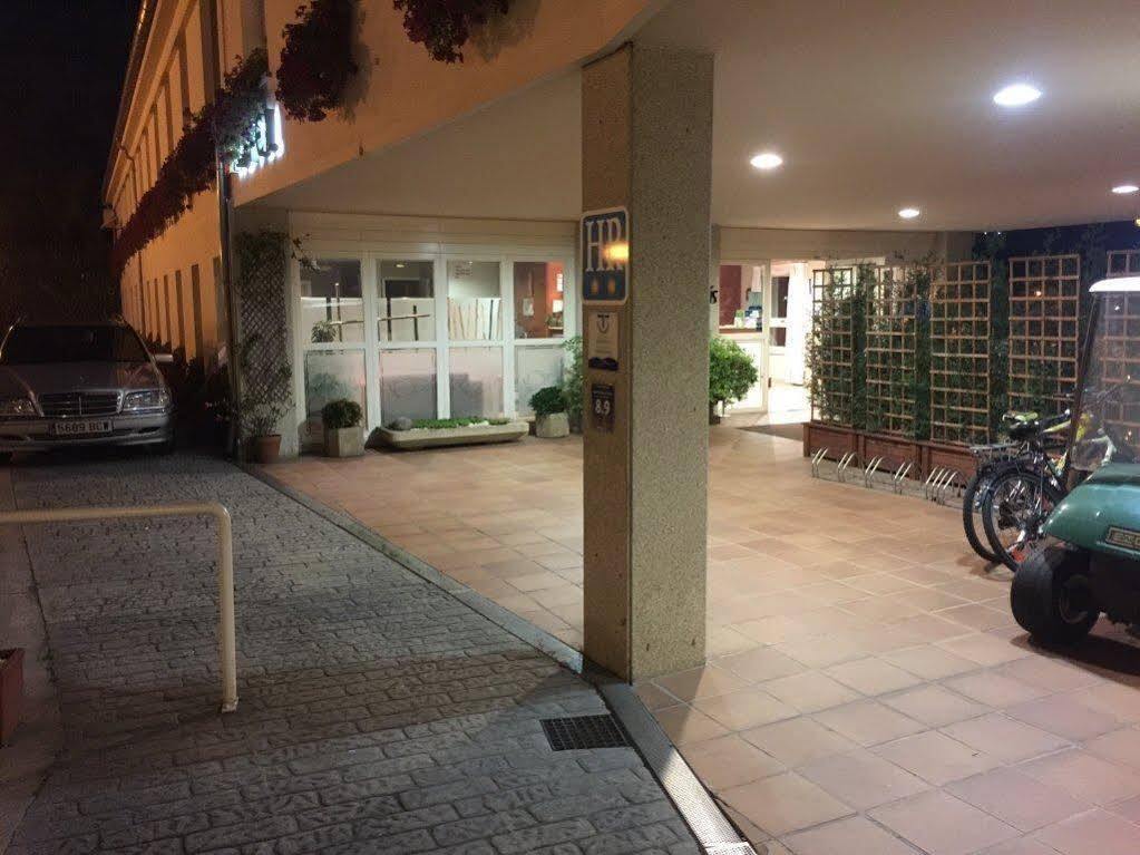 Hotel Parking Miradoiro De Belvis Santiago de Compostela Eksteriør bilde